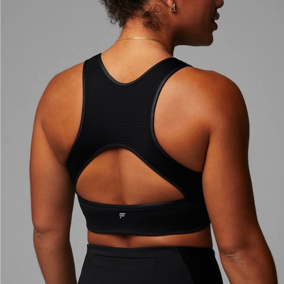 Fabletics Motion365+ Shine Medium Impact Sports Bra - Picture 5 of 5
